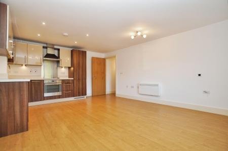 2 bedroom Flat to let in Coopers Yard, Hitchin, SG5