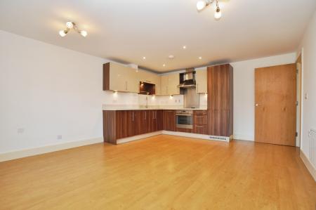 2 bedroom Flat to let in Coopers Yard, Hitchin, SG5