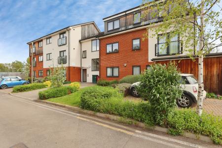 1 bedroom Flat for sale in The Foundry, Cooks Way, Hitchin