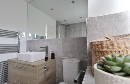 3 bedroom Semi-detached house for sale in Gainsford Crescent, Hitchin