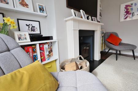 3 bedroom Semi-detached house for sale in Gainsford Crescent, Hitchin