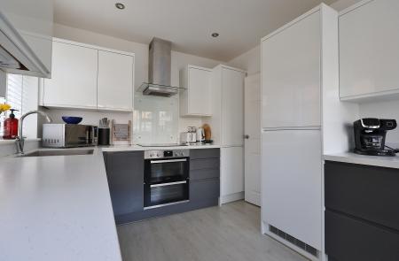 3 bedroom Semi-detached house for sale in Gainsford Crescent, Hitchin