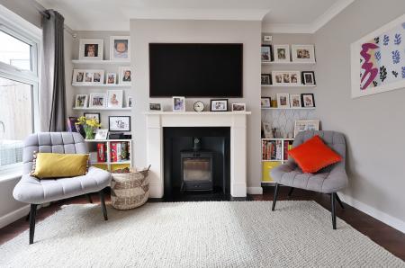 3 bedroom Semi-detached house for sale in Gainsford Crescent, Hitchin