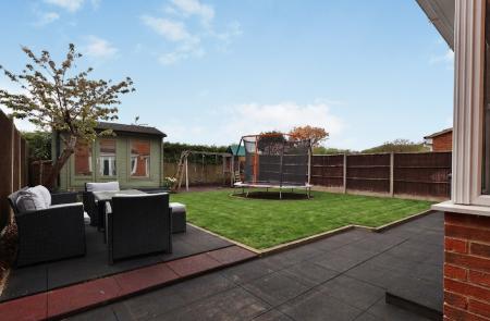 4 bedroom Detached house for sale in Webb Close, Letchworth