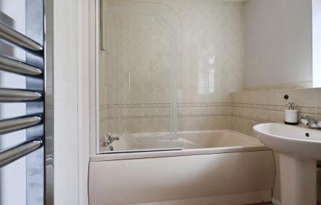 4 bedroom Detached house for sale in Webb Close, Letchworth