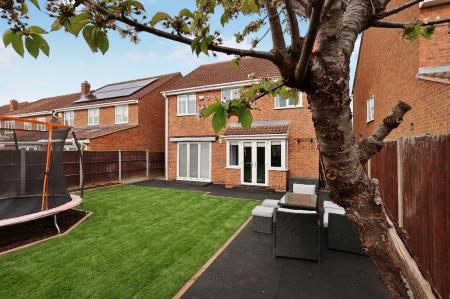 4 bedroom Detached house for sale in Webb Close, Letchworth