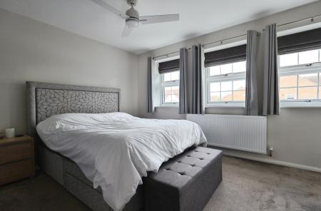 4 bedroom Detached house for sale in Webb Close, Letchworth