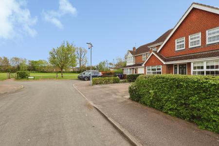 4 bedroom Detached house for sale in Webb Close, Letchworth
