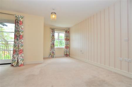2 bedroom Flat to let in Harrison Close, Hitchin, SG4