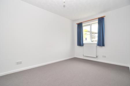 3 bedroom Semi-detached house to let in Keller Close, Stevenage, SG2