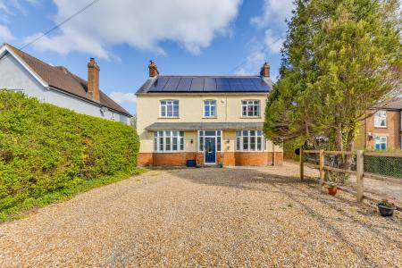 Station Road, Lower Stondon