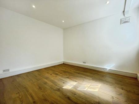 1 bedroom Maisonette to let in Nightingale Road, Hitchin, SG5