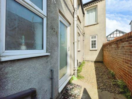 1 bedroom Maisonette to let in Nightingale Road, Hitchin, SG5