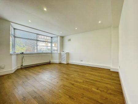 1 bedroom Maisonette to let in Nightingale Road, Hitchin, SG5