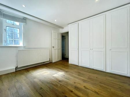 1 bedroom Maisonette to let in Nightingale Road, Hitchin, SG5