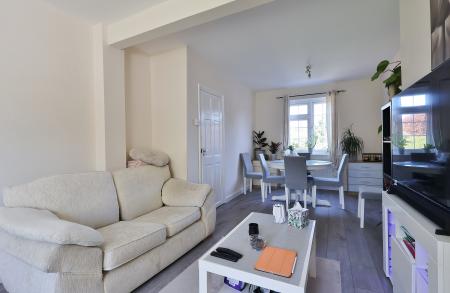 3 bedroom Terraced House for sale in Hall Mead, Letchworth