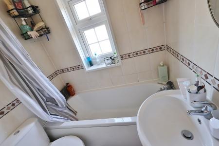 3 bedroom Terraced House for sale in Hall Mead, Letchworth