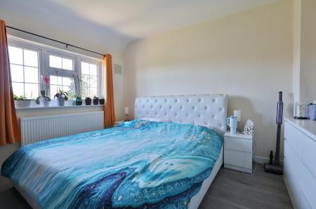 3 bedroom Terraced House for sale in Hall Mead, Letchworth