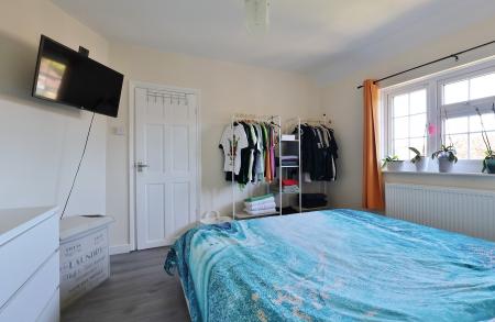 3 bedroom Terraced House for sale in Hall Mead, Letchworth