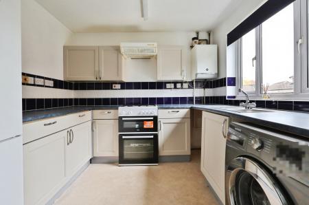 3 bedroom Semi-detached house for sale in Rye Gardens, Baldock