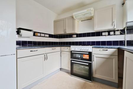 3 bedroom Semi-detached house for sale in Rye Gardens, Baldock