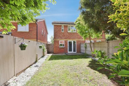 3 bedroom Semi-detached house for sale in Rye Gardens, Baldock