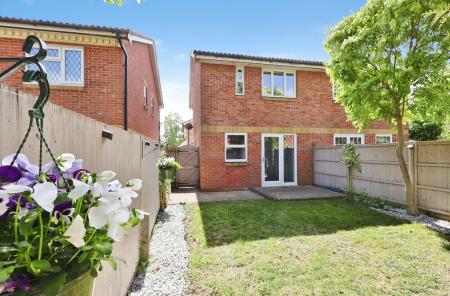 3 bedroom Semi-detached house for sale in Rye Gardens, Baldock