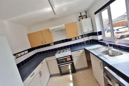 3 bedroom Semi-detached house for sale in Rye Gardens, Baldock