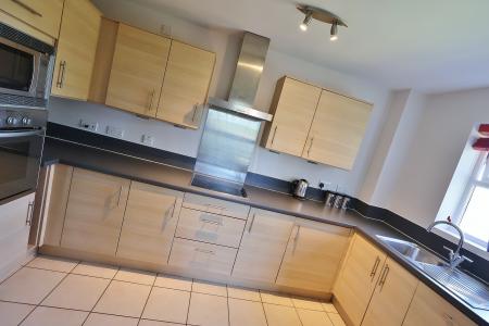 2 bedroom Flat for sale in Caldicott Court, Hitchin