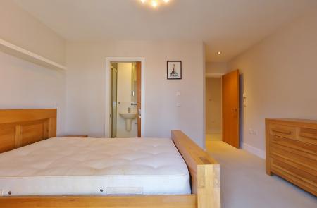 2 bedroom Flat for sale in Caldicott Court, Hitchin