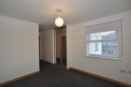 2 bedroom Flat to let in 65 Walsworth Road, Hitchin, SG4
