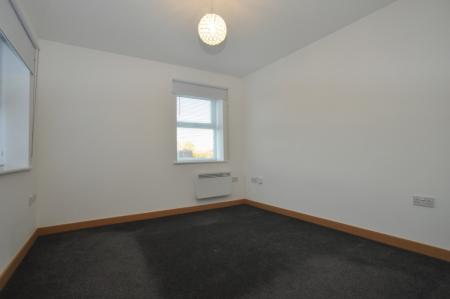 2 bedroom Flat to let in 65 Walsworth Road, Hitchin, SG4