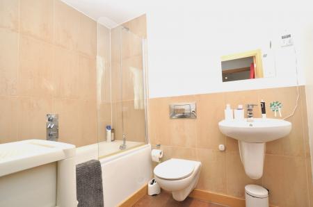 1 bedroom Flat to let in Walsworth Road, Hitchin, SG4