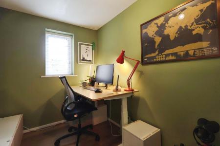 2 bedroom Flat for sale in Redoubt Close, Hitchin