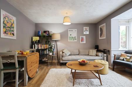 2 bedroom Flat for sale in Redoubt Close, Hitchin