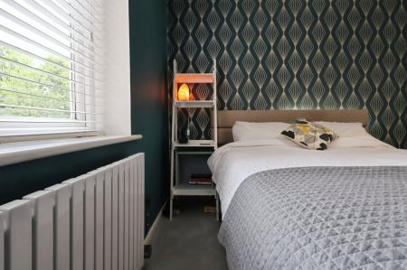 2 bedroom Flat for sale in Redoubt Close, Hitchin