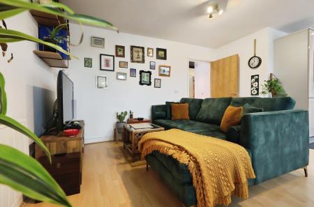 2 bedroom Flat for sale in Peppermint Road, Hitchin