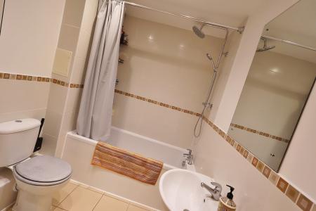 2 bedroom Flat for sale in Peppermint Road, Hitchin