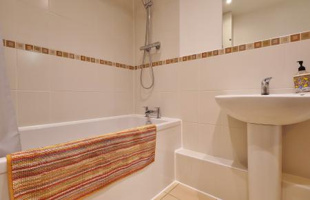 2 bedroom Flat for sale in Peppermint Road, Hitchin