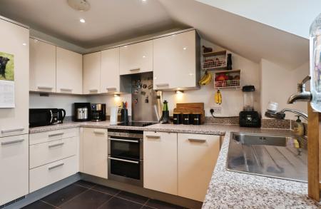 2 bedroom Flat for sale in Peppermint Road, Hitchin