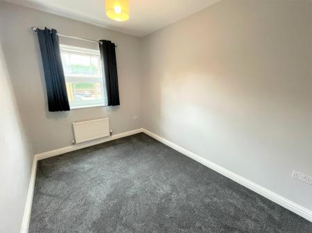 4 bedroom Semi-detached house for sale in Weavers Orchard, Arlesey