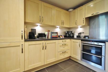 2 bedroom Flat for sale in Peppermint Road, Hitchin