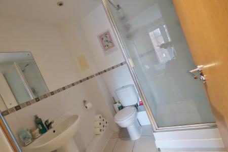2 bedroom Flat for sale in Peppermint Road, Hitchin