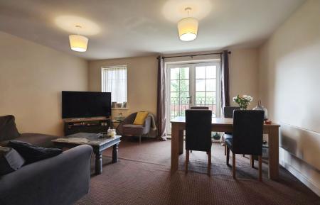 2 bedroom Flat for sale in Peppermint Road, Hitchin