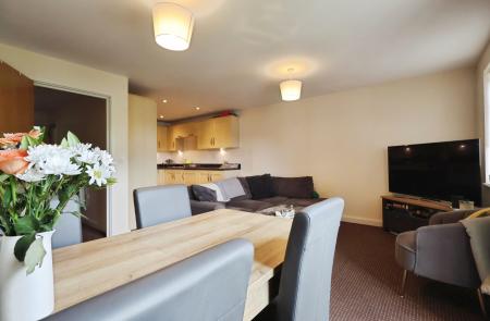 2 bedroom Flat for sale in Peppermint Road, Hitchin