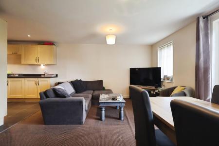 2 bedroom Flat for sale in Peppermint Road, Hitchin