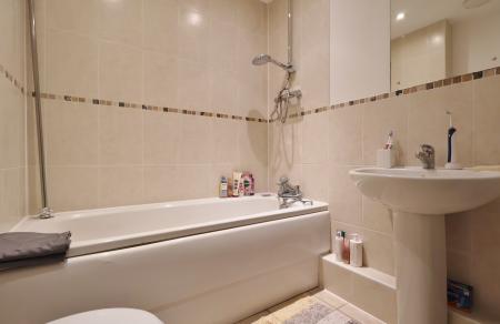 2 bedroom Flat for sale in Peppermint Road, Hitchin