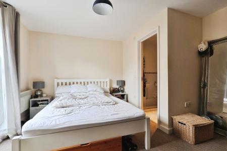 2 bedroom Flat for sale in Peppermint Road, Hitchin