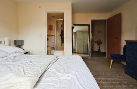 2 bedroom Flat for sale in Peppermint Road, Hitchin