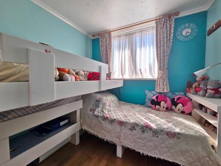 4 bedroom Semi-detached house for sale in Mildred Avenue, Northolt